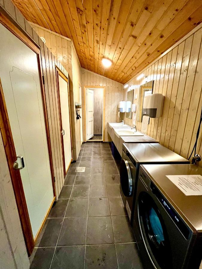 Base Camp Hamaroy Hotell Sorkil Exteriör bild