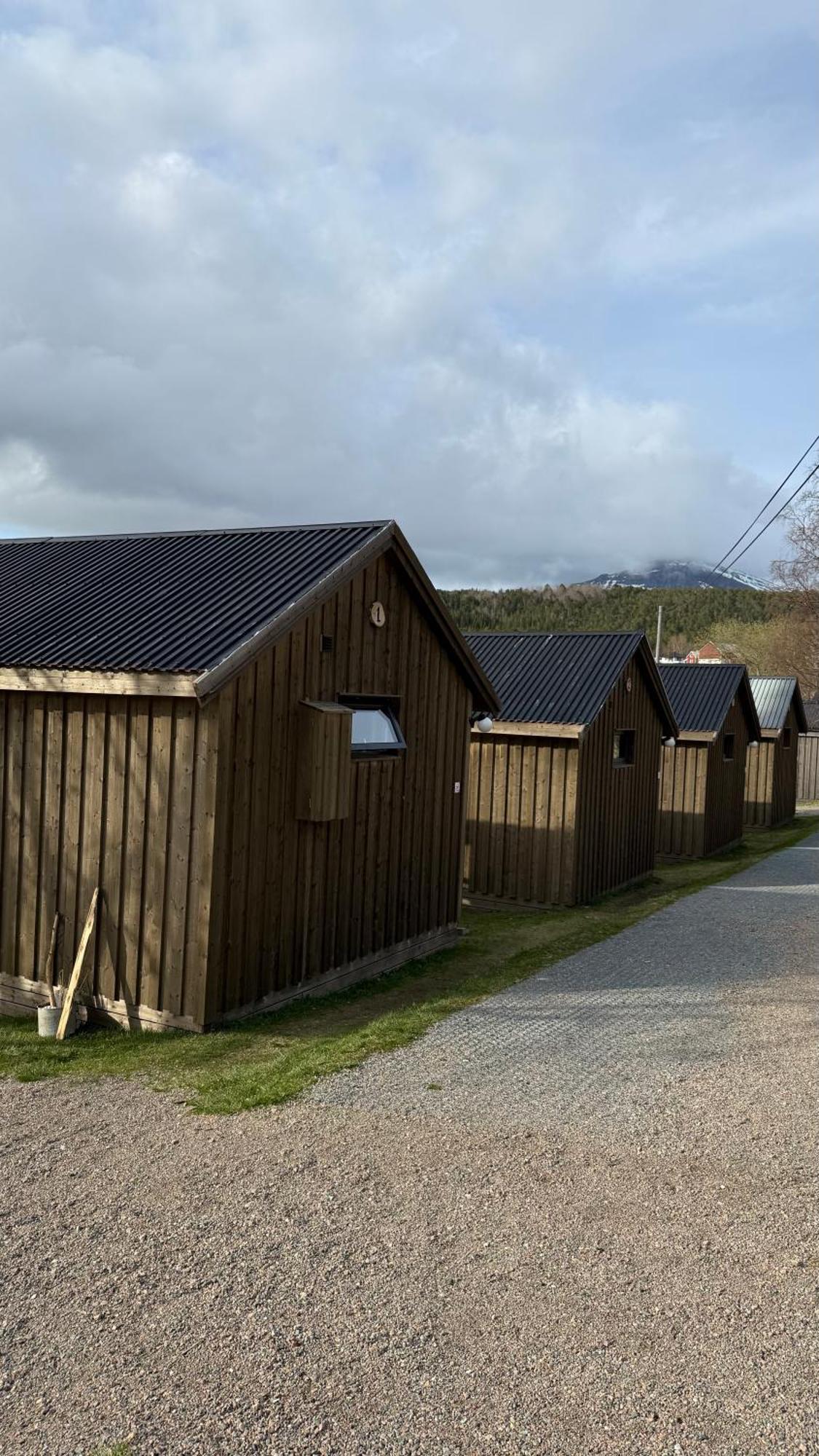 Base Camp Hamaroy Hotell Sorkil Exteriör bild
