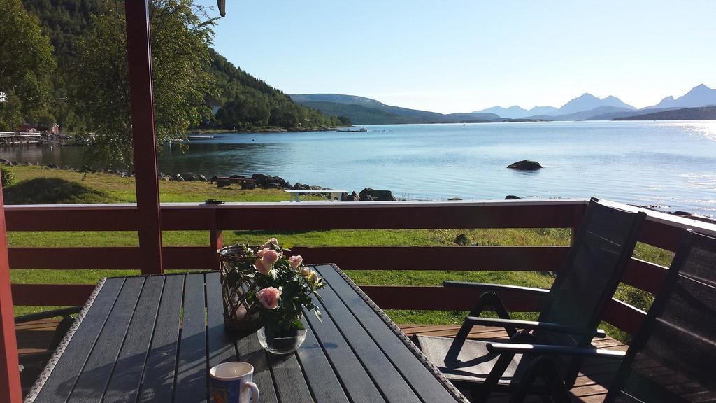 Base Camp Hamaroy Hotell Sorkil Exteriör bild